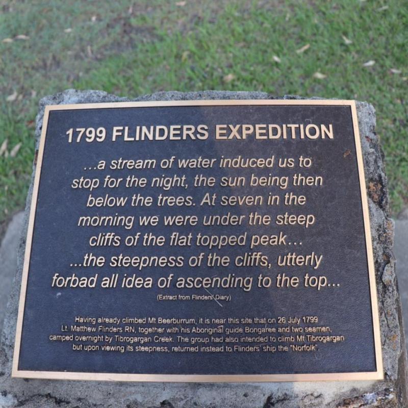 Glass Mountains National Park: Matthew Flinders Park To Jack Ferris Lookout